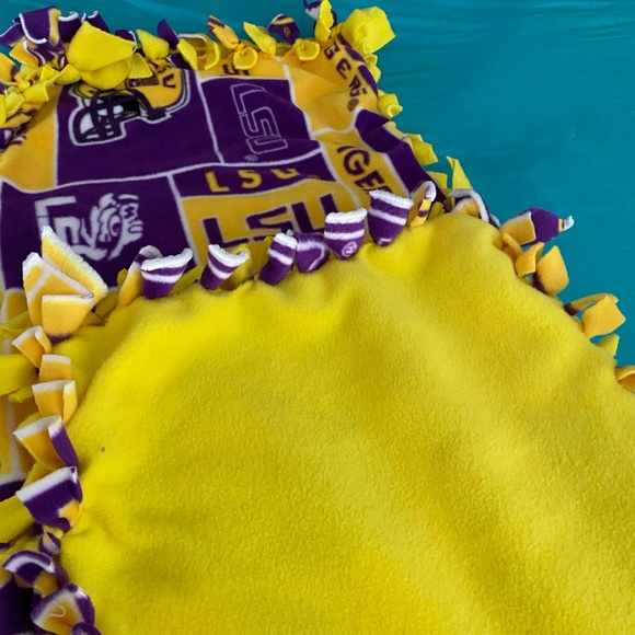 JankyBlankys: Handmade with imperfections but filled with security and hugs - Picture 2 of 2